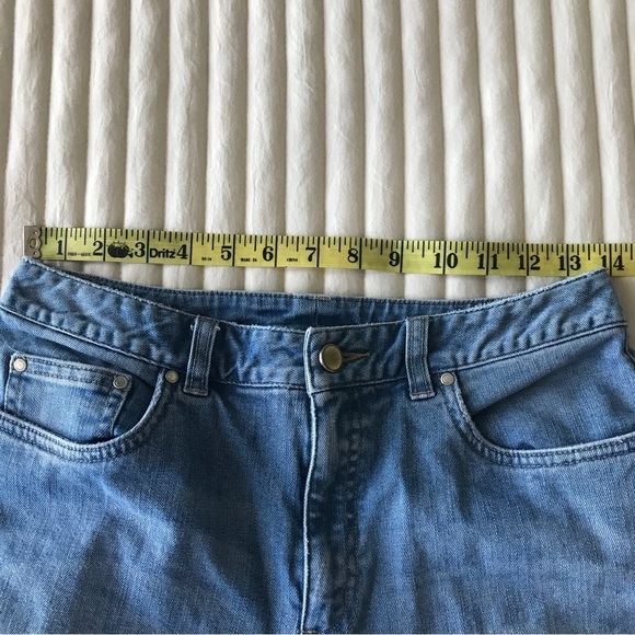 Talbots size 6 petite jeans light wash 5 pocket embellishments on back p… - Picture 8 of 10